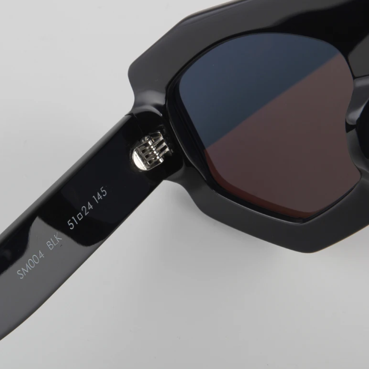 CoutureGrid Shades