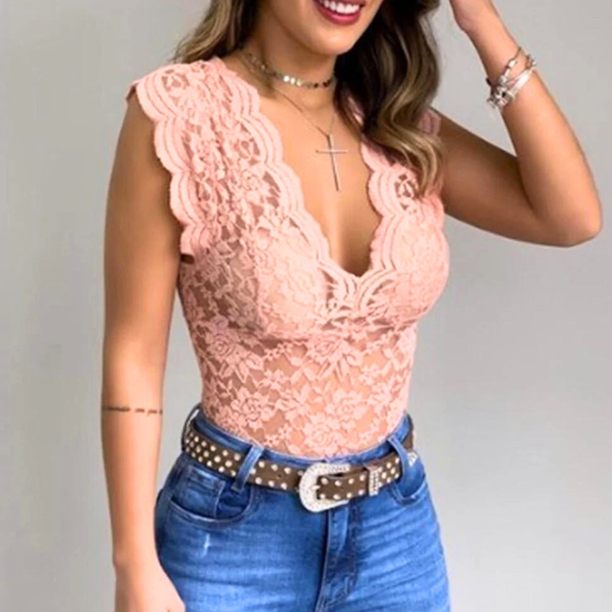 Scallace | Camiseta de Encaje con Escote en V