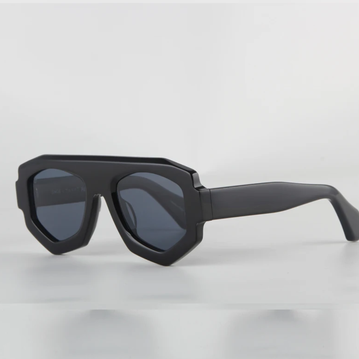 CoutureGrid Shades