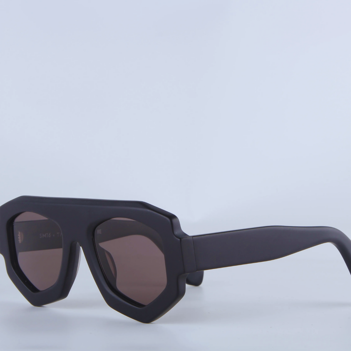 CoutureGrid Shades