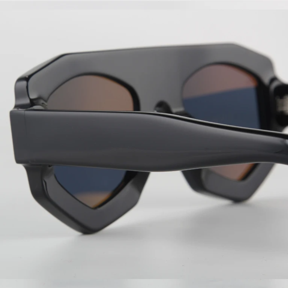 CoutureGrid Shades