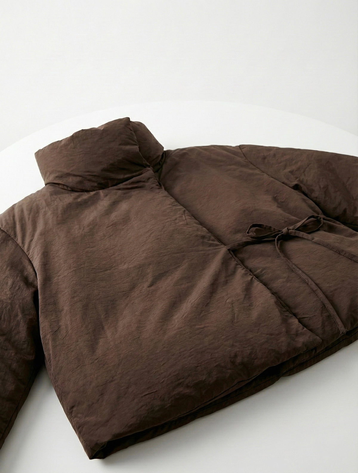 Lottie | Plumífero Cruzado Resistente al Viento e Impermeable