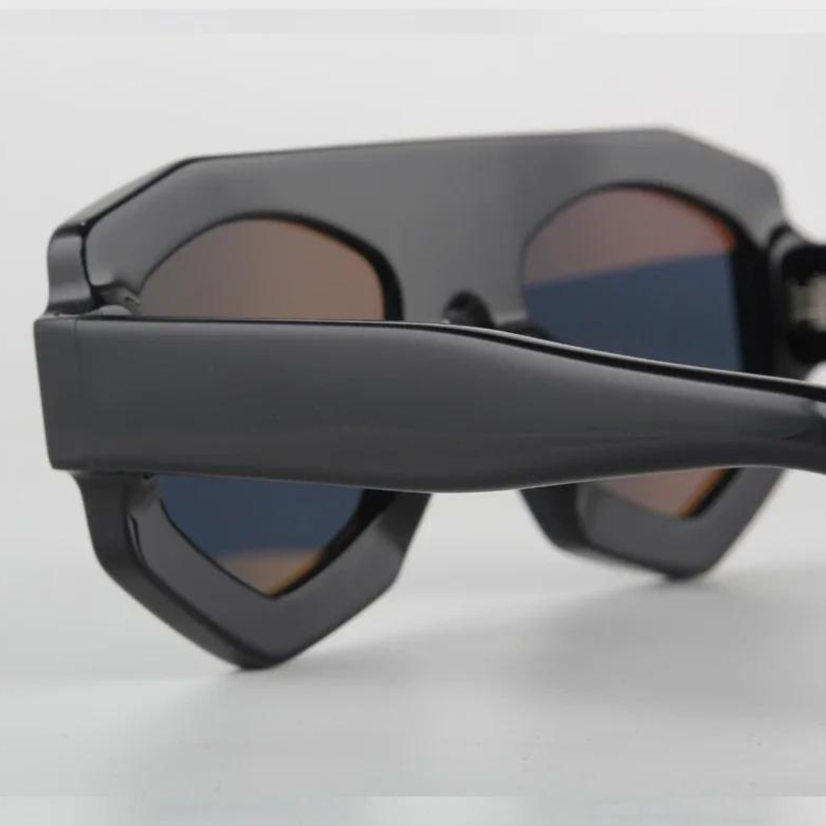 CoutureGrid Shades