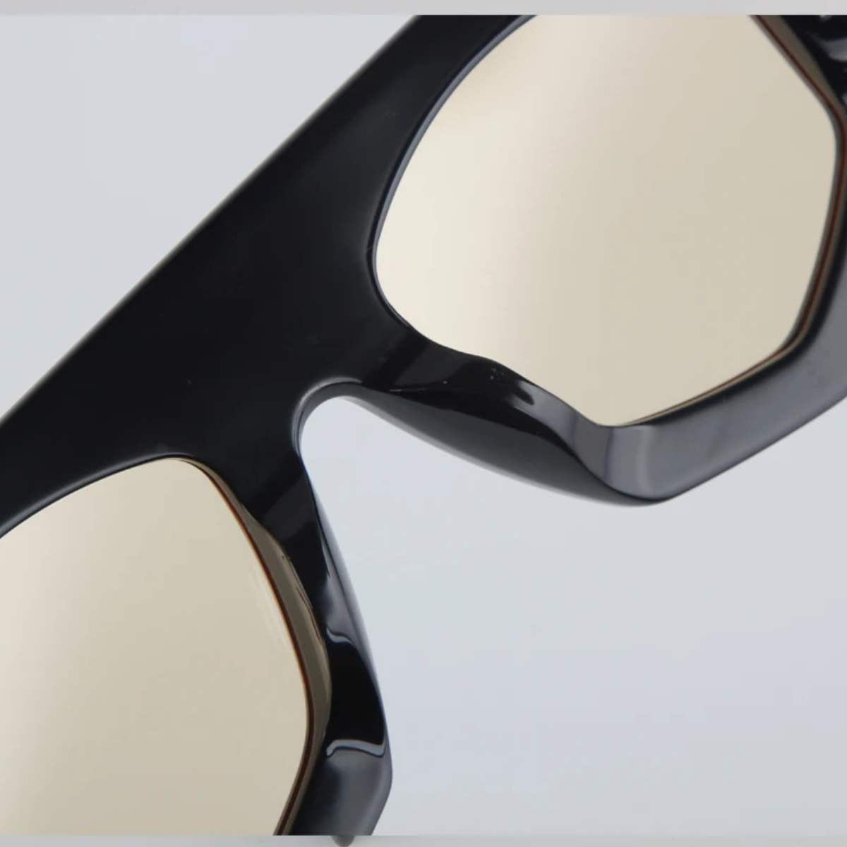 CoutureGrid Shades