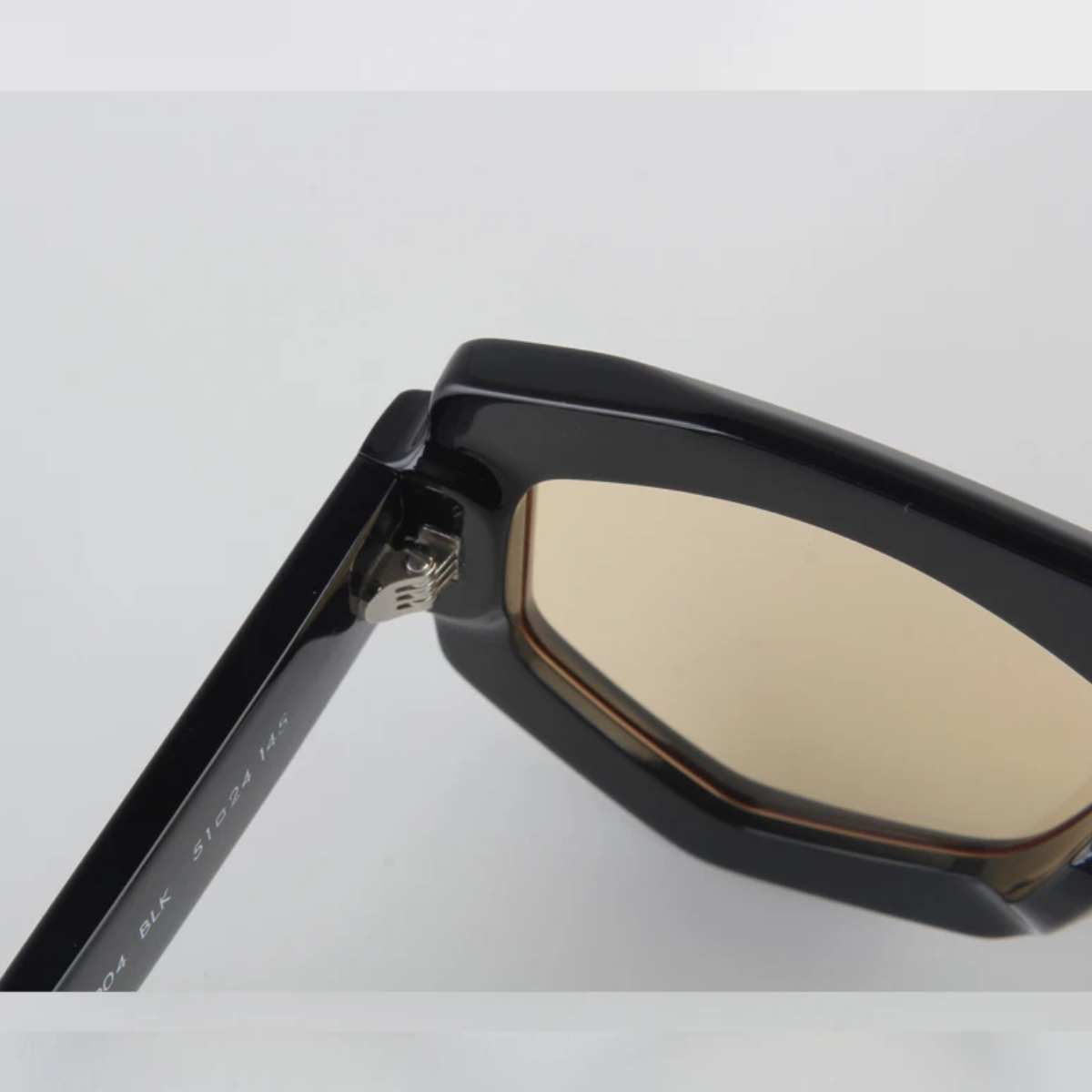CoutureGrid Shades