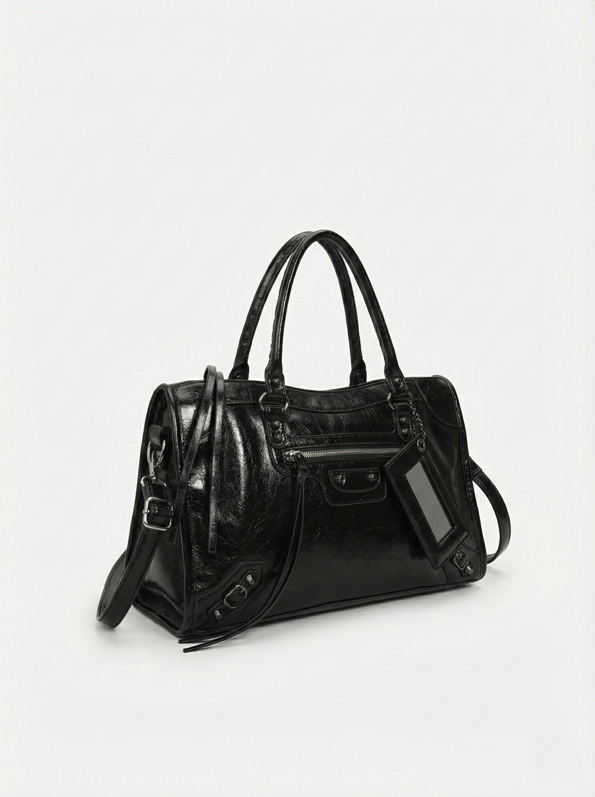 Carmela - Bolso Elegante con Interior Espacioso y Diseño Minimalista