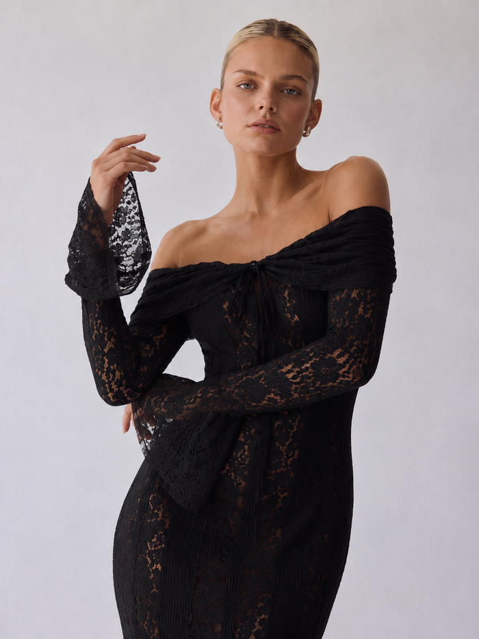 Fleur Vestido maxi de encaje con hombros descubiertos - Negro