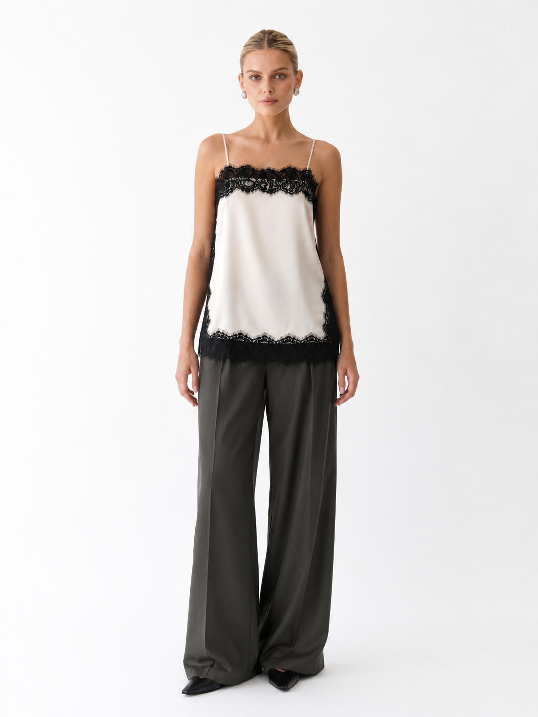 Irina Top con ribete de encaje negro - Blanco