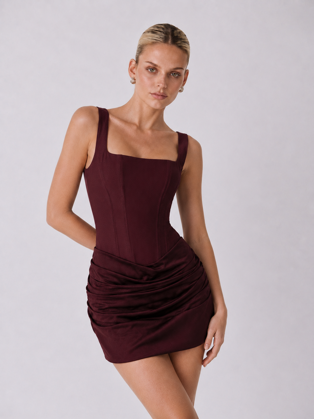 Sophie | Vestido corto con corsé drapeado