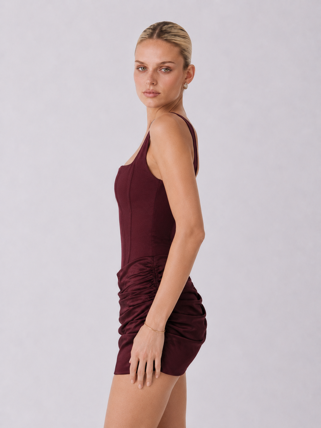 Sophie | Vestido corto con corsé drapeado
