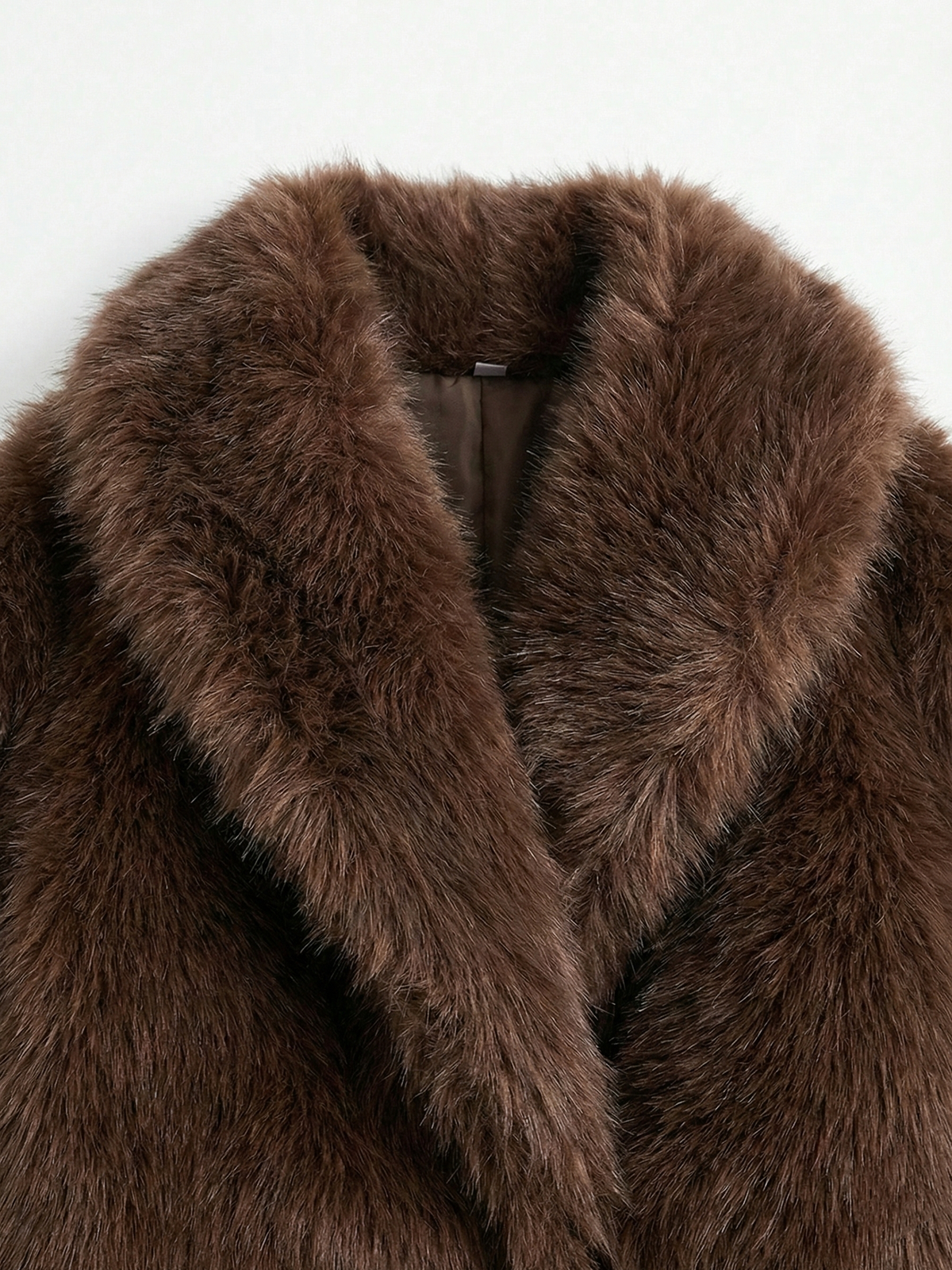 Ayla | Chaqueta Corta de Pelo Sintético con Cuello Ancho
