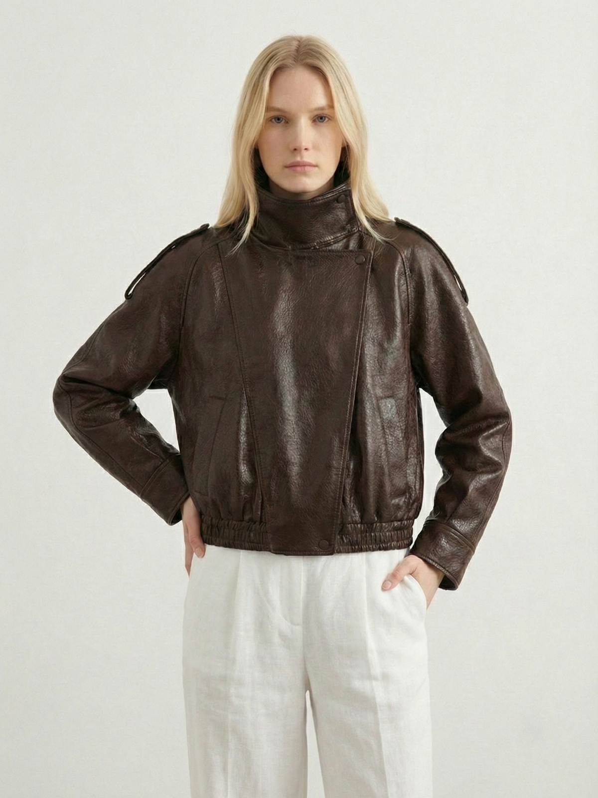 Felicia | Chaqueta oversize de cuello alto de imitación de piel