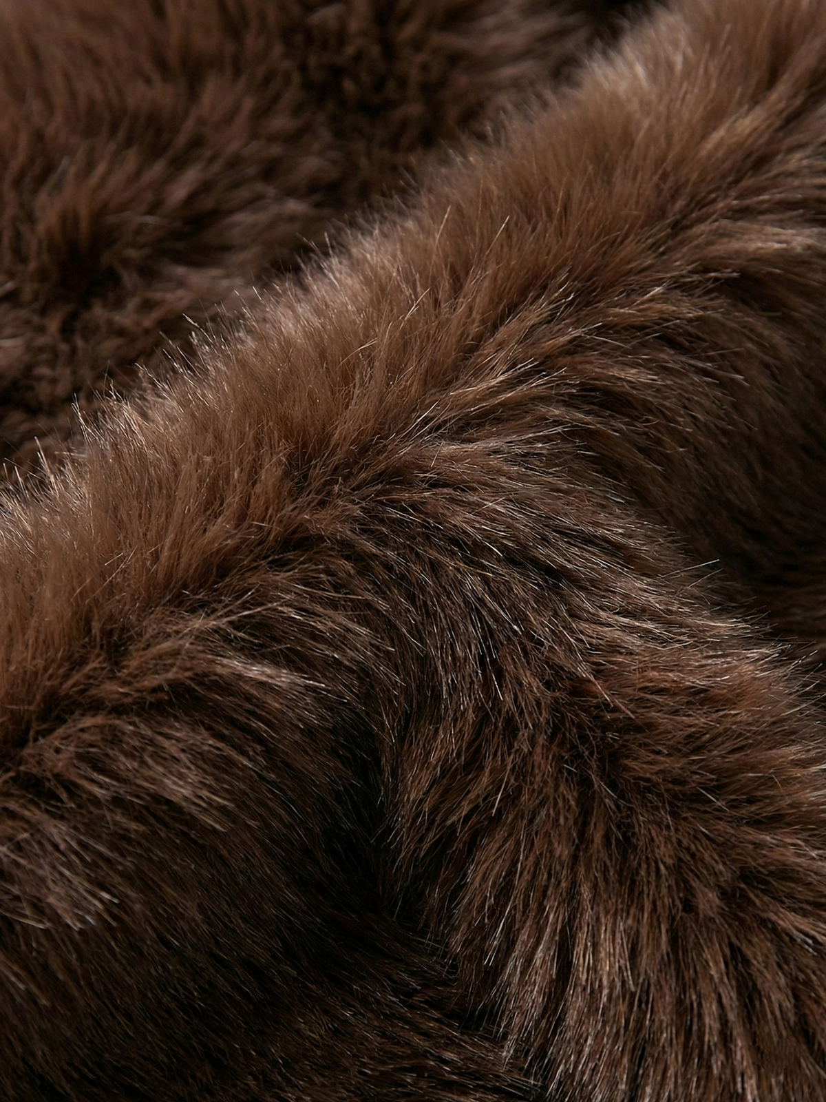 Ayla | Chaqueta Corta de Pelo Sintético con Cuello Ancho
