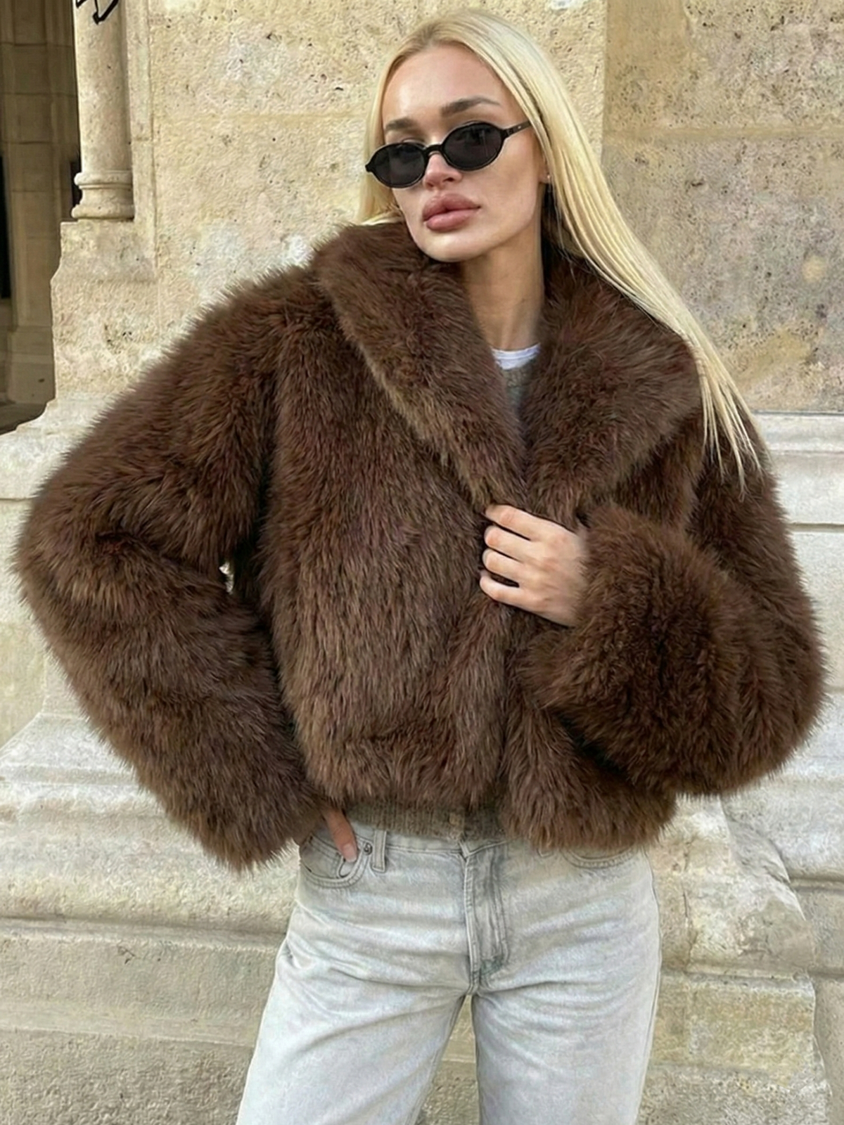 Ayla | Chaqueta Corta de Pelo Sintético con Cuello Ancho
