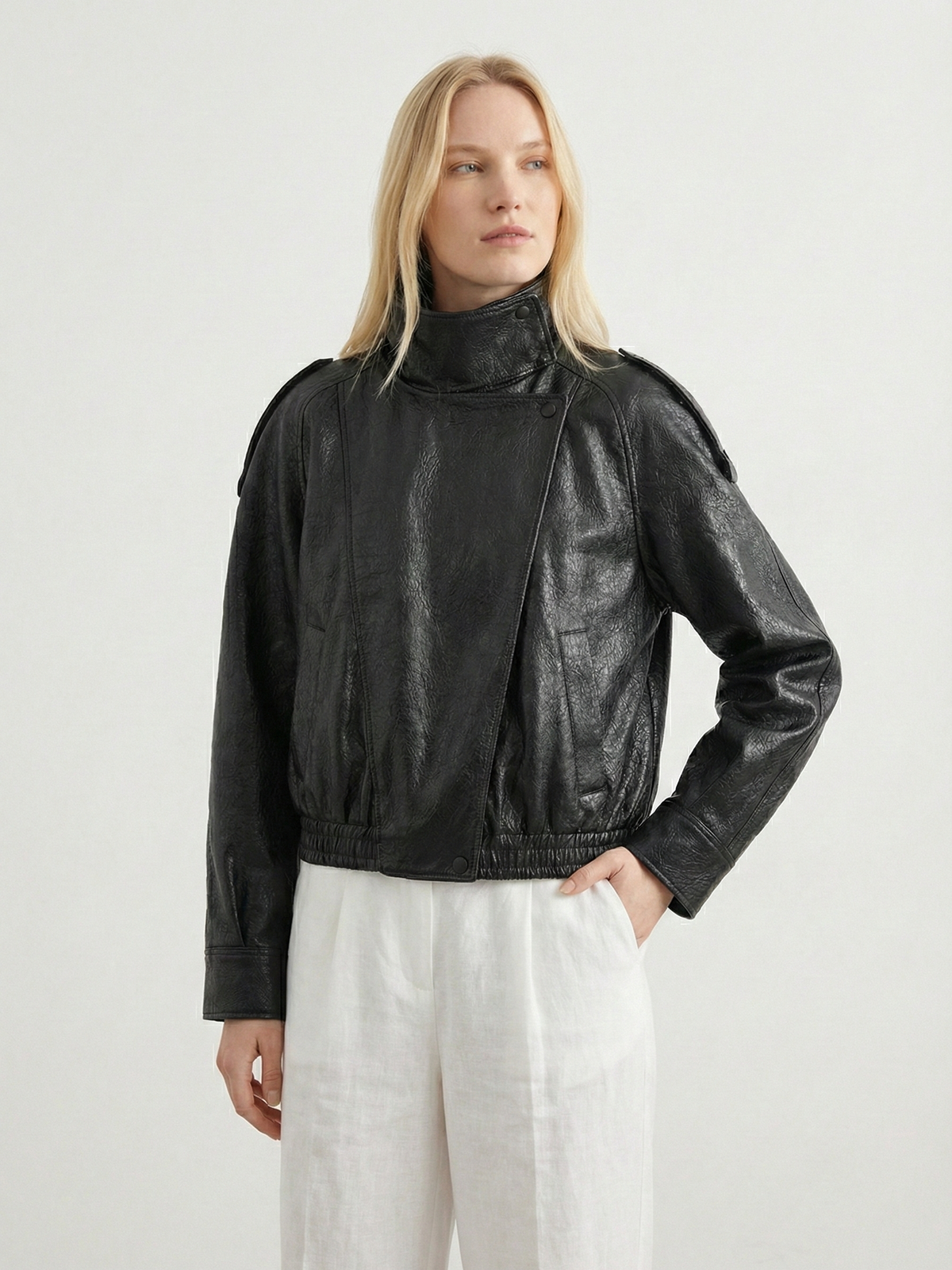 Felicia | Chaqueta oversize de cuello alto de imitación de piel