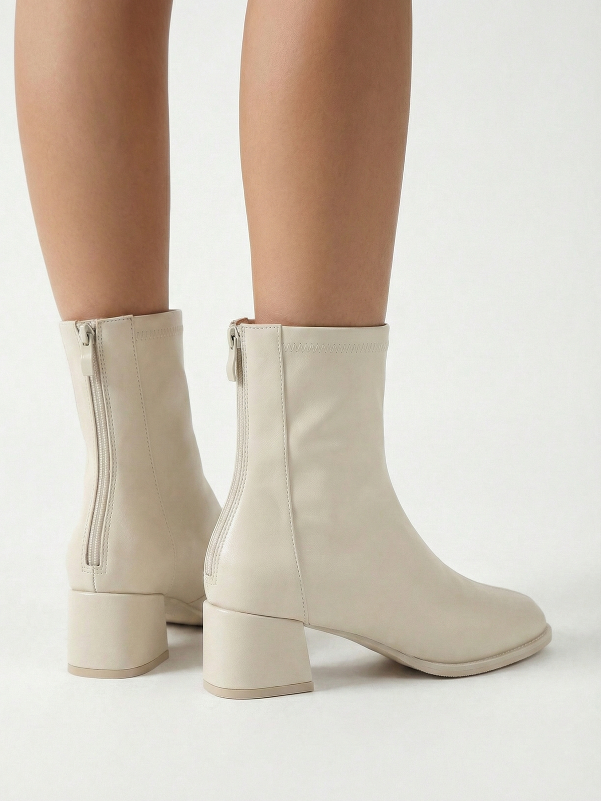 Chelsea | Botines minimalistas con tacón bloque