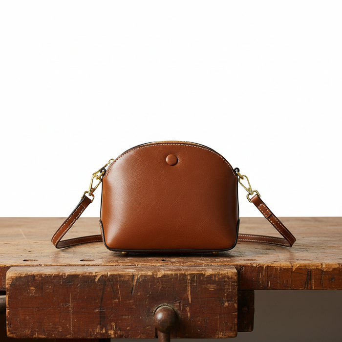 Bolso lateral retro compacto y práctico — Amalia