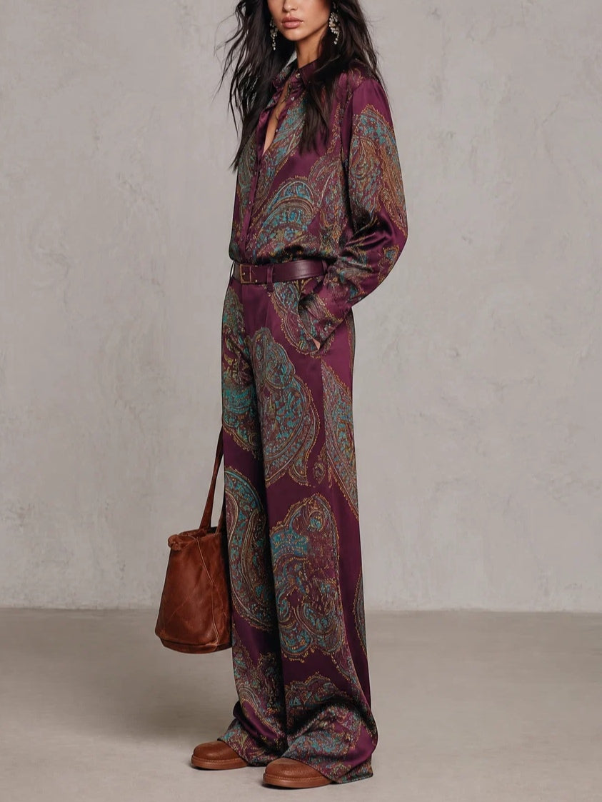 Glory | Chemise à manches longues à motif champignons et imprimé cachemire bordeaux, avec pantalon long en suédine